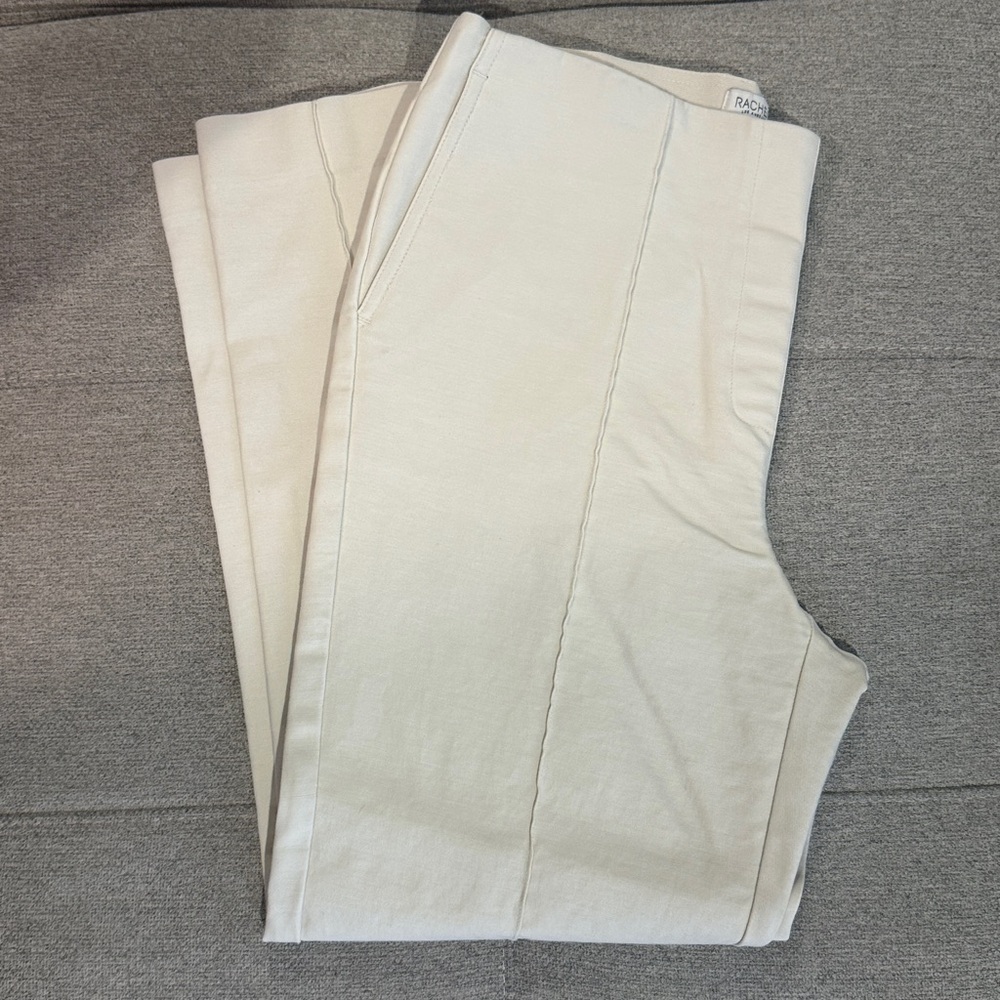 Rachel Zoe Off-White Trousers. Stretchy material and waist.